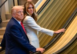 trump elevator stopped Meme Template