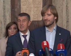 babiš vojtěch tiskovka Meme Template