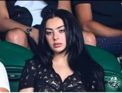 Your girl Meme Template