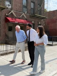 3 Socialists Meme Template