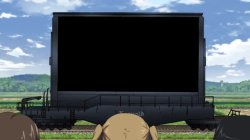 Girls und Big Screen Meme Template