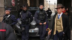 Trois Gendarmes et un Détective Meme Template