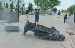 Christopher Columbus statue toppled Meme Template