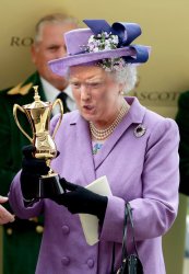 Trump’s Face Onto the Queen’s Meme Template