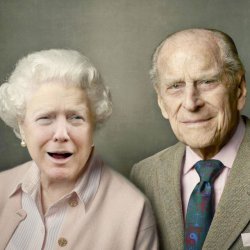 Trump’s Face Onto the Queen’s Meme Template