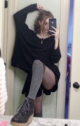 Maureen [BubTheTub] Cute Babe Sexy Legs! Meme Template