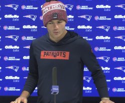 Drake maye sees a booty Meme Template