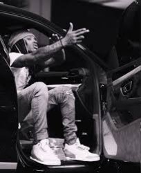 omw to slime out the king Meme Template