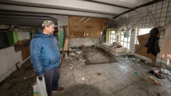 Homeless in Vigo Meme Template