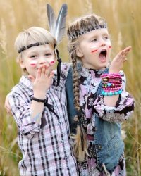 kids dressed as Indians Meme Template