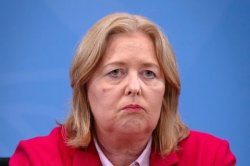 Baerbel Bas Meme Template