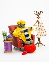 Tiny Chef Knitting Meme Template