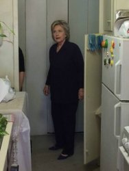 Clinton in kitchen Meme Template