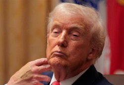 US President Trump Meme Template