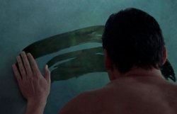 hombre mirandose al espejo Meme Template