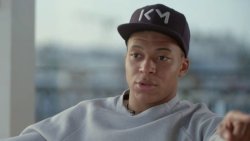 T'es pas content ? Triplé Meme Template