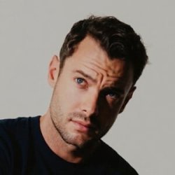 ‘I support women and women of color' Meme Template