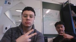 Rami og Mike når npen spør hvor mye de benker Meme Template