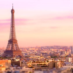 Tour Eiffel Meme Template