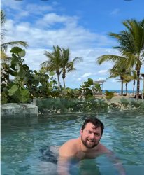 Stakuyi of the Pool Meme Template