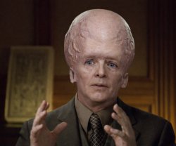 Big Brain Alien Meme Template