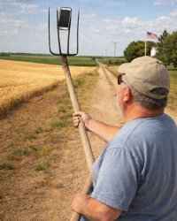 Redneck Selfiestick Meme Template