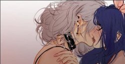 Lesbians kissing Meme Template