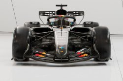 Mclaren MCL-40 Meme Template