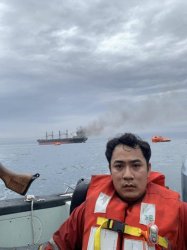 The Hormuz Selfie Meme Template