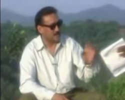 Aisa item mere paas mat lao Meme Template