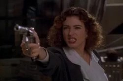 Einhorn Ace Ventura Gun Meme Template