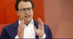 Anthropic AI-liens Meme Template