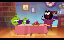 Om nom spider on Crack cocoanie Meme Template