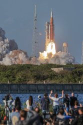 Artemis Meme Template