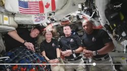 Awkwaaaard Meme Template