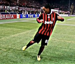 Ronaldinho dance Meme Template