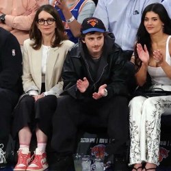 Knicks courtside Meme Template