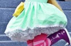 Star Butterfly's Green Skirt 4 Meme Template