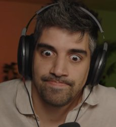 fokusz-adam-surprise Meme Template