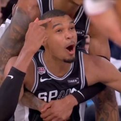 Wemby head point Meme Template