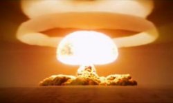 Tutorial de como hacer una bomba nuclear - Meme by The_raccoon_7w7