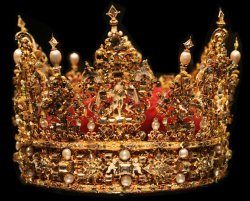 Crown Meme Template