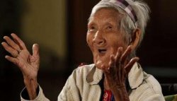 Old pinay woman laughing Meme Template