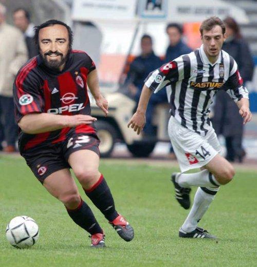 High Quality Soccer Pavarotti Blank Meme Template