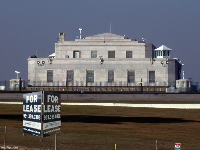 Fort Knox is Empty | image tagged in no money,politics,its my money and i need it now | made w/ Imgflip meme maker