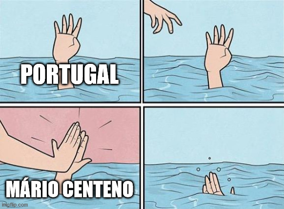 O "Ronaldo" das finanças | PORTUGAL; MÁRIO CENTENO | image tagged in high five drown,centeno,mario,ps,portugal,ajuda | made w/ Imgflip meme maker