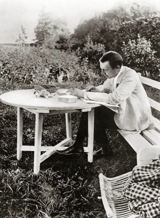 High Quality Rachmaninoff composing the Third Concerto Blank Meme Template