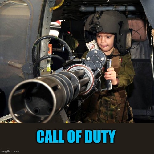 Eyem de Mahster Cheef, now | CALL OF DUTY | image tagged in cod,gow,halo | made w/ Imgflip meme maker