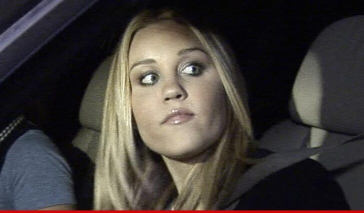 High Quality Amanda Bynes Blank Meme Template