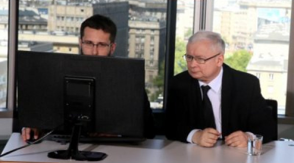 Kaczor Blank Meme Template